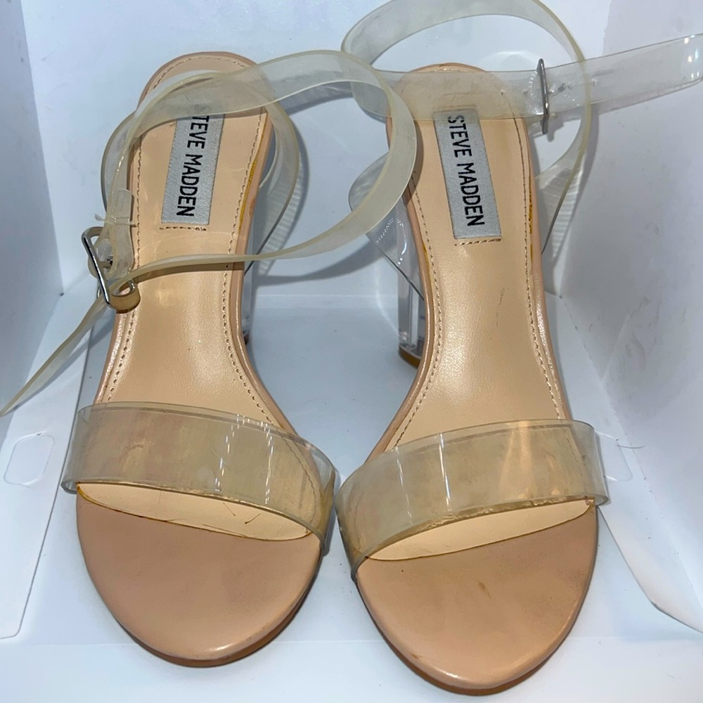 CARRSON Steve Madden heels